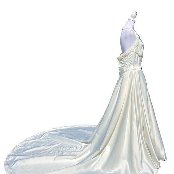 Size 8 My Fair Bride Ivory Wedding Dress - Picture 6 of 15